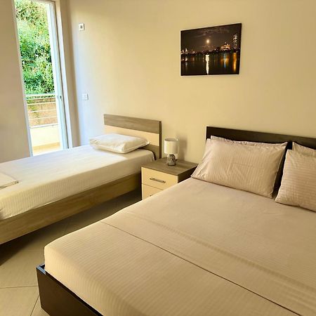 Sunny Coast Apartments Sarandë Exterior foto