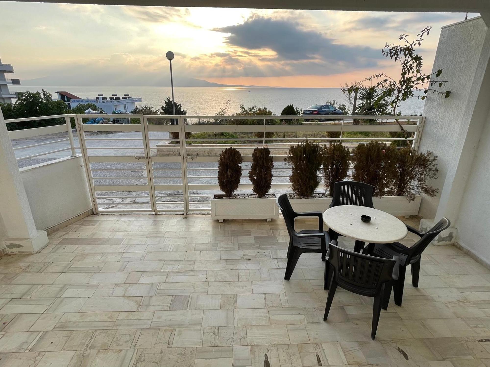 Sunny Coast Apartments Sarandë Exterior foto